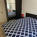 Your Comfy In Juan-les-pins & Parking Apartman *